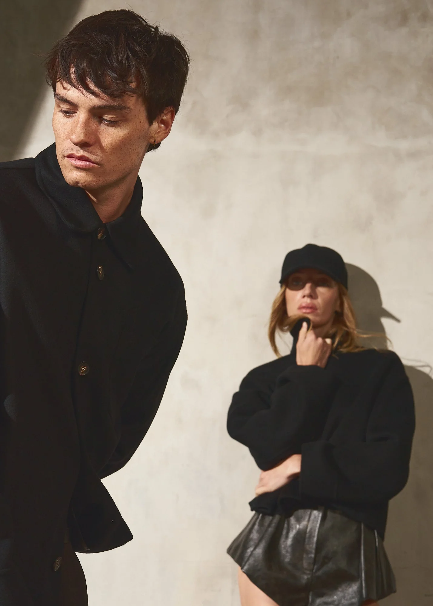 CROPPED WOOL SHIRT JACKET - Noir - Image 11